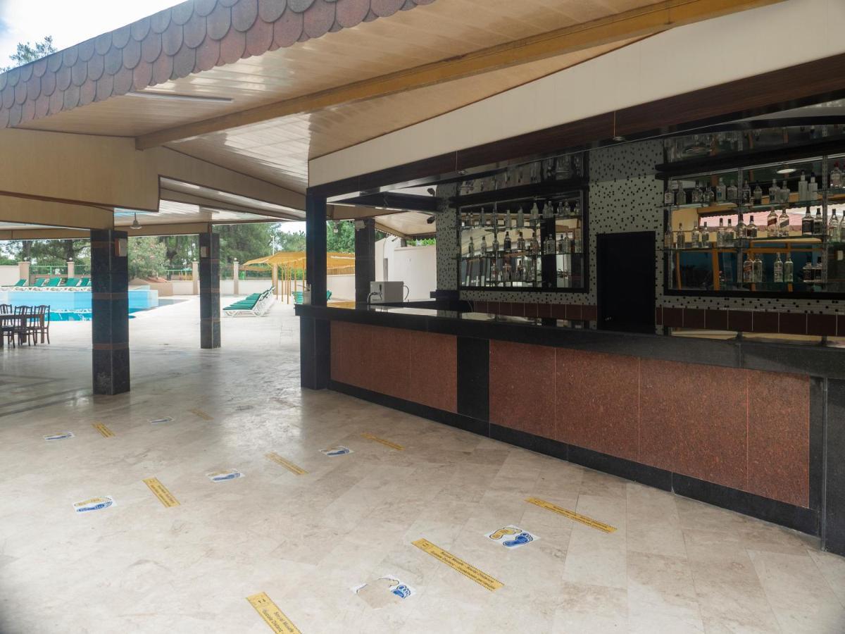 בלדיבי Alexius Beach Hotel מראה חיצוני תמונה