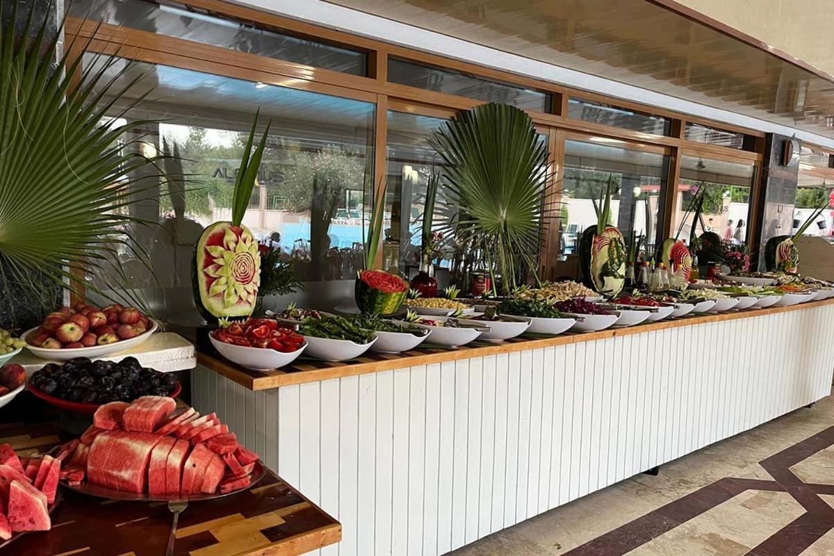 בלדיבי Alexius Beach Hotel מראה חיצוני תמונה