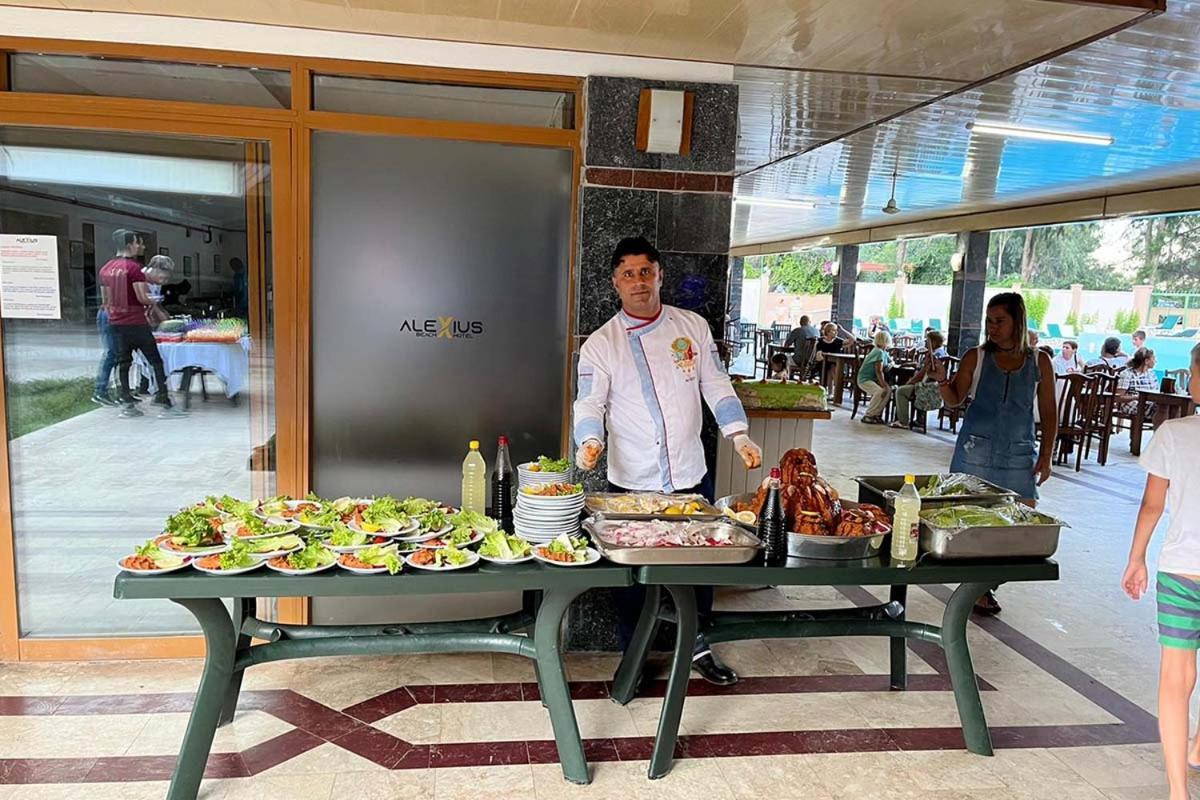 בלדיבי Alexius Beach Hotel מראה חיצוני תמונה